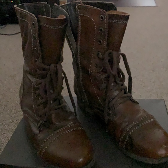 Steve Madden Shoes - Steve Madden combat booties size 8 1/2, EUC